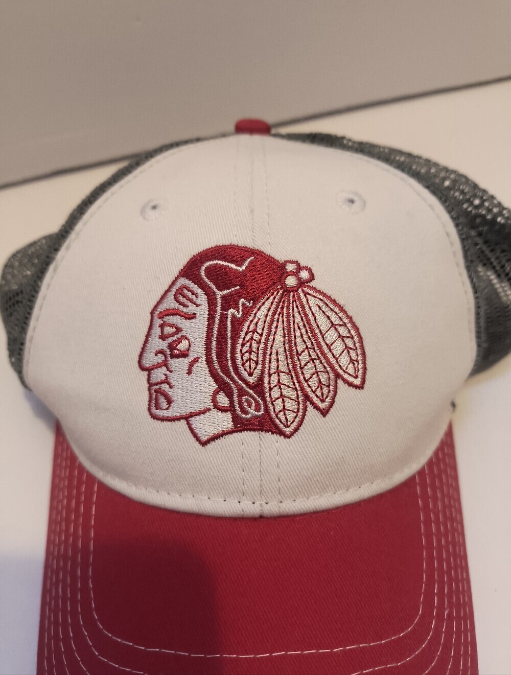Chicago Blackhawks NHL Trucker Hat Snapback {AMG} Red White Mesh Fan Cap